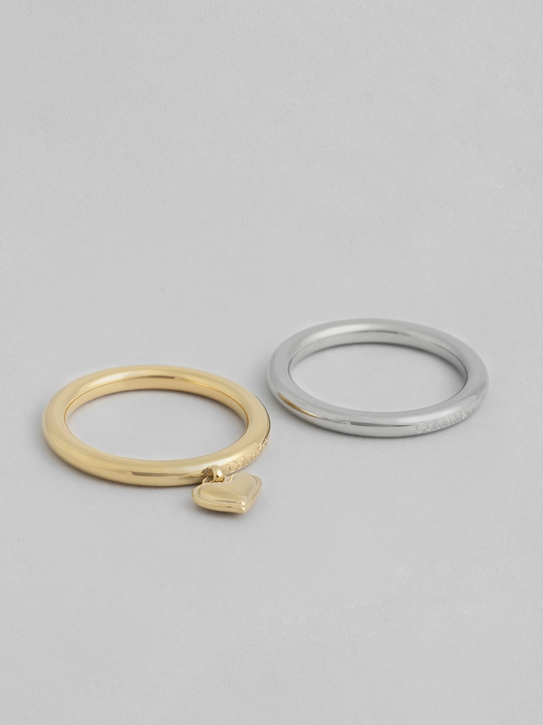 

Calvin Klein Women Set of 2 Alluring Finger Rings, Gold