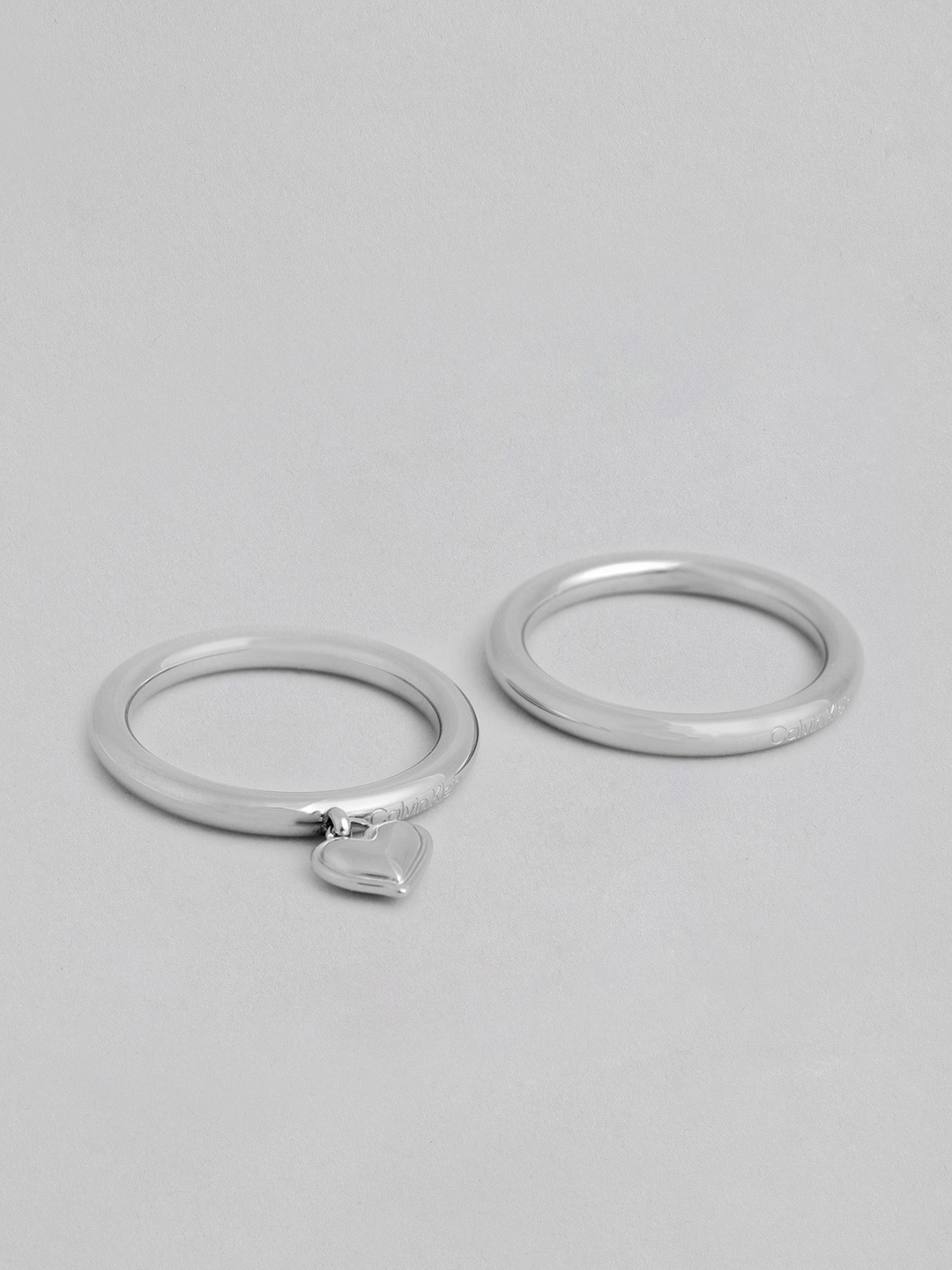 

Calvin Klein Women Set of 2 Alluring Finger Rings, Silver