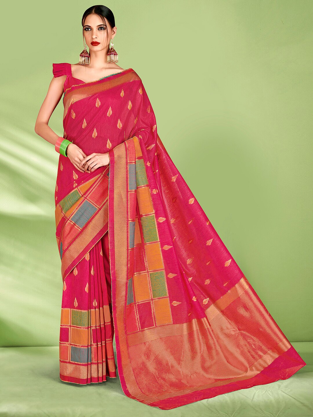 

Mitera Pink Ethnic Motifs Woven Design Zari Saree