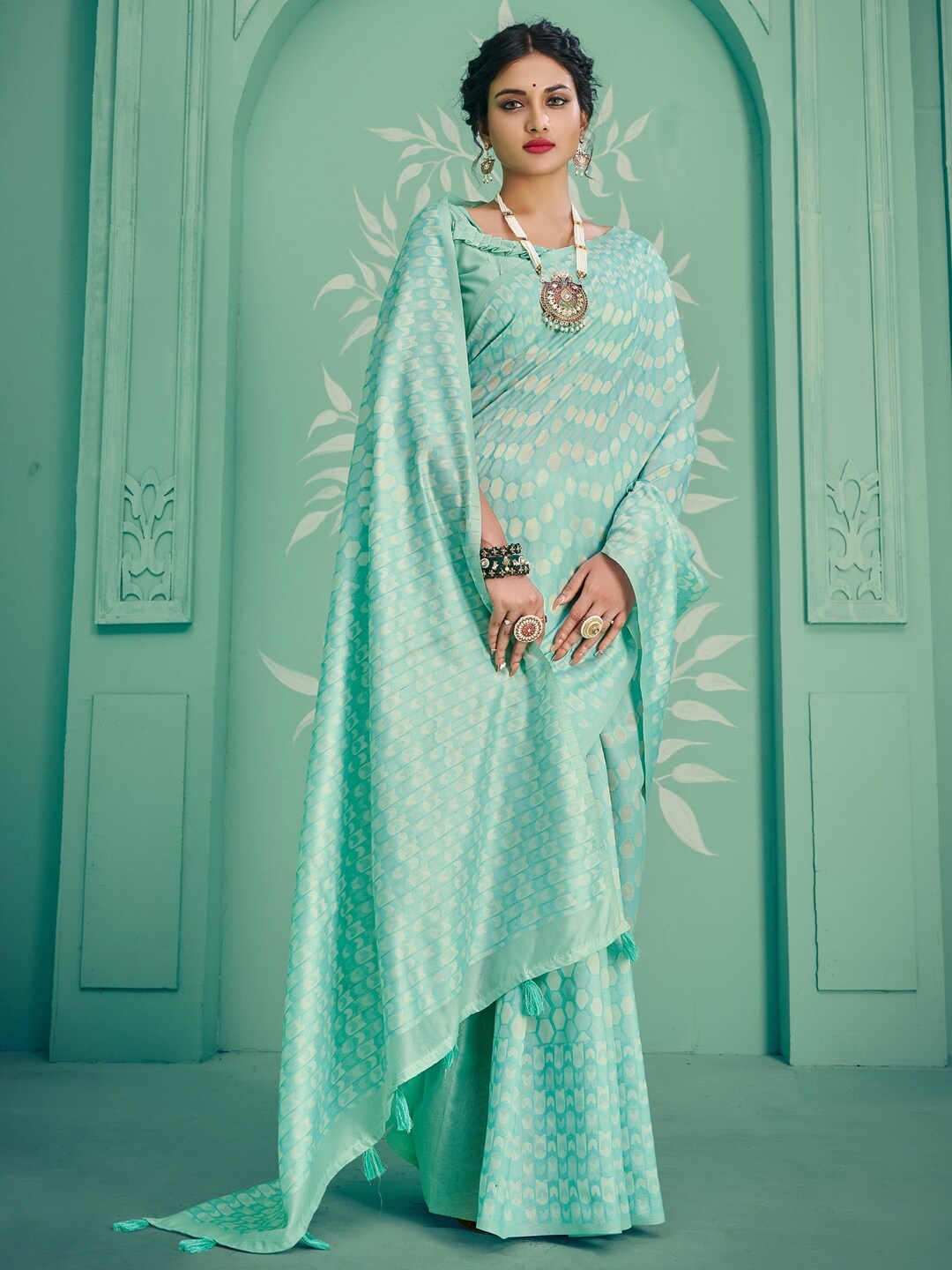 

Mitera Geometric Woven Design Banarasi Saree, Turquoise blue