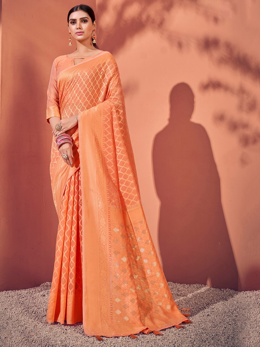 

Mitera Geometric Woven Design Zari Saree, Peach