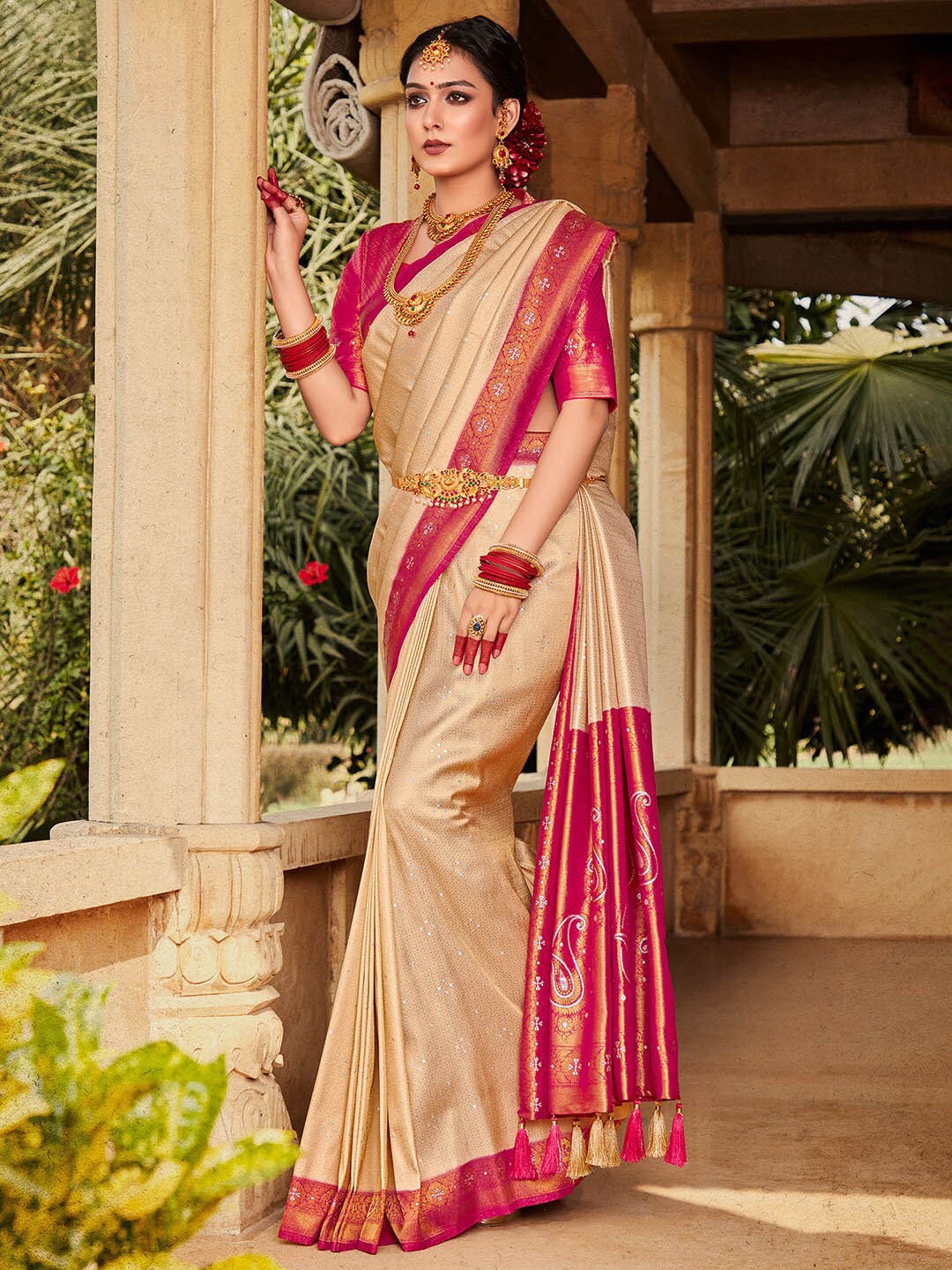 

Saree mall Floral Woven Design Zari Silk Blend Kanjeevaram Sarees, Cream