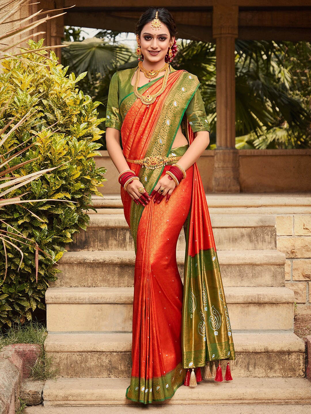 

Saree mall Ethnic Motifs Woven Design Zari Kanjeevaram Sarees, Red