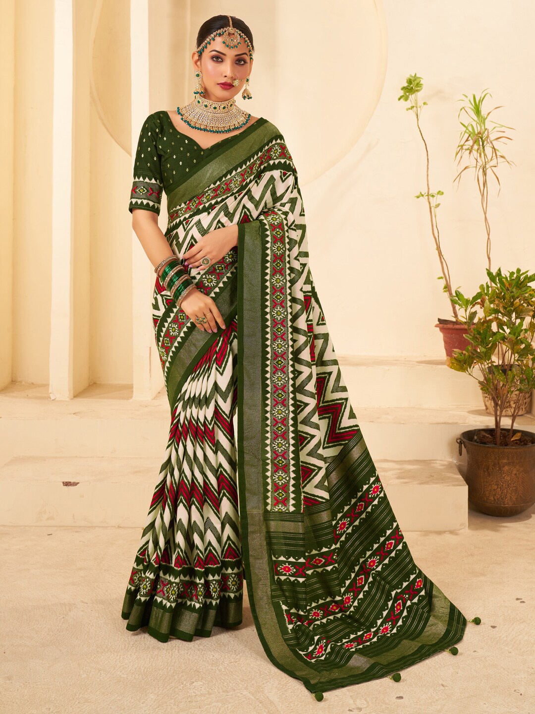 

Saree mall Striped Zari Silk Blend Banarasi Sarees, Olive