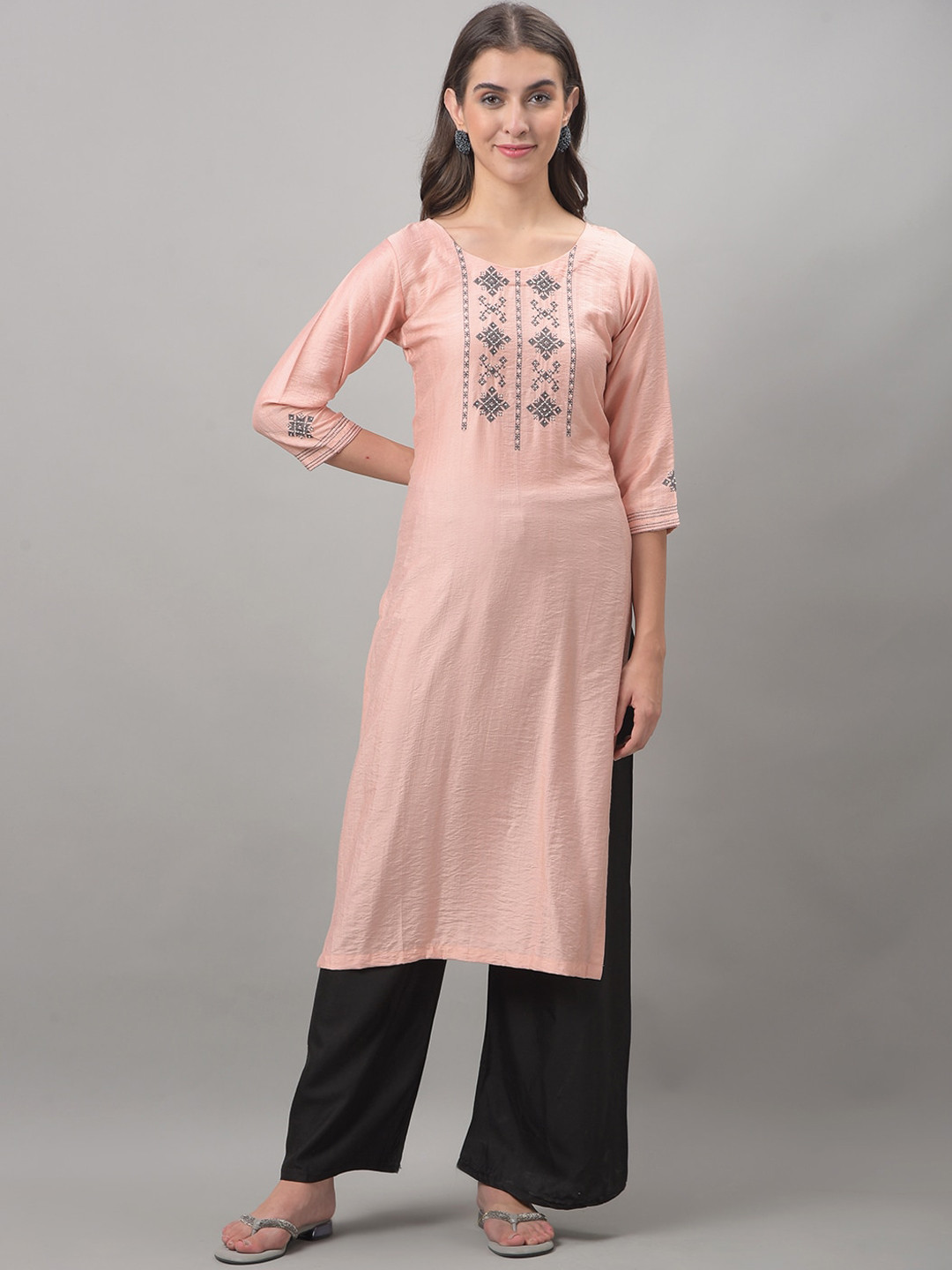 

Dollar Missy Ethnic Motifs Embroidered Thread Work Detail Straight Kurta, Peach