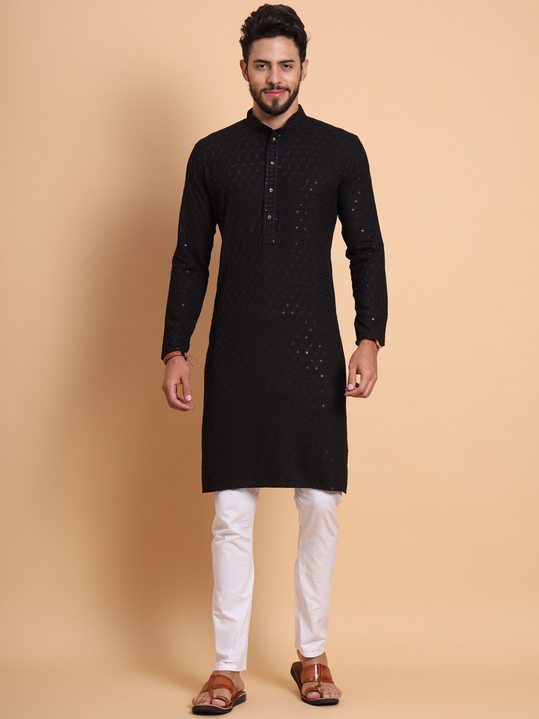 

SWAGG INDIA Embellished Mandarin Collar Thread Work Straight Kurta, Black