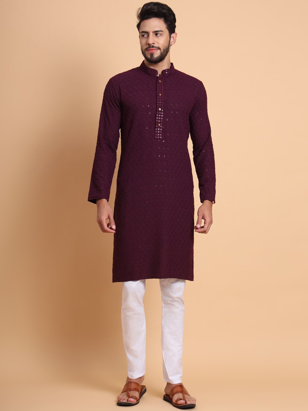 

SWAGG INDIA Embellished Mandarin Collar Thread Work Straight Kurta, Purple