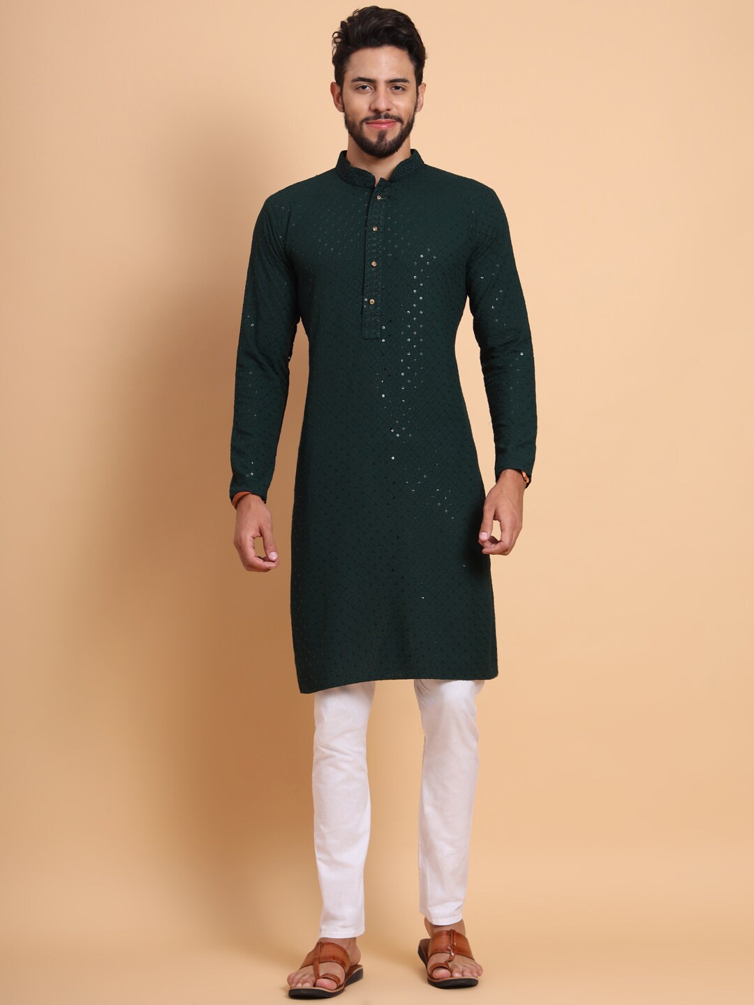 

SWAGG INDIA Mandarin Collar Ethnic Motif Embroidered Thread Work Kurta, Green