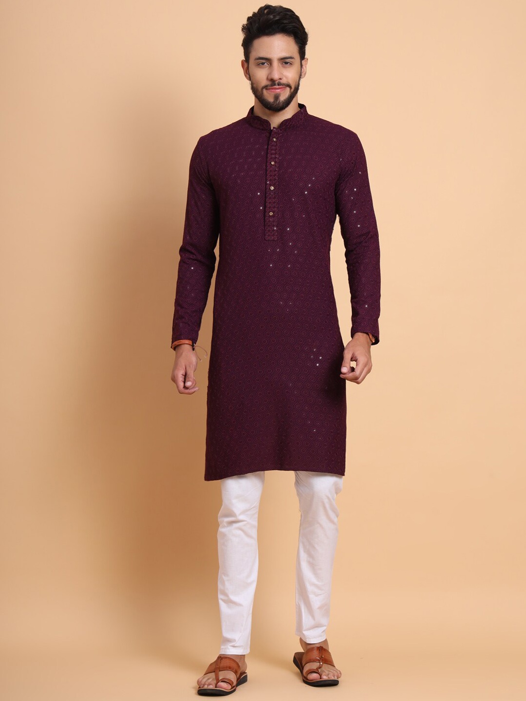 

SWAGG INDIA Mandarin Collar Ethnic Motif Embroidered Thread Work Kurta, Purple