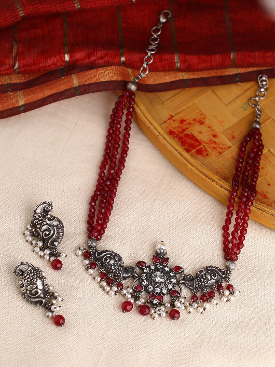 

Infuzze Brass-Plated Stone-Studded & Beaded Jewellery Set, Red
