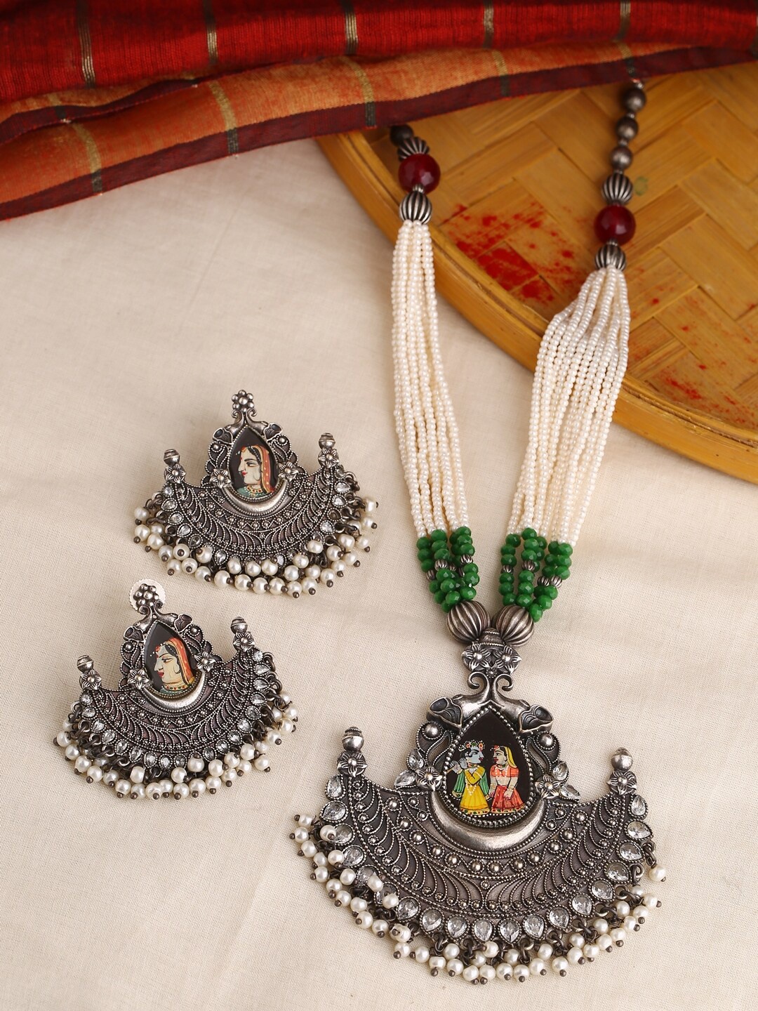 

Infuzze Brass-Plated Stone-Studded & Beaded Jewellery Set, Green