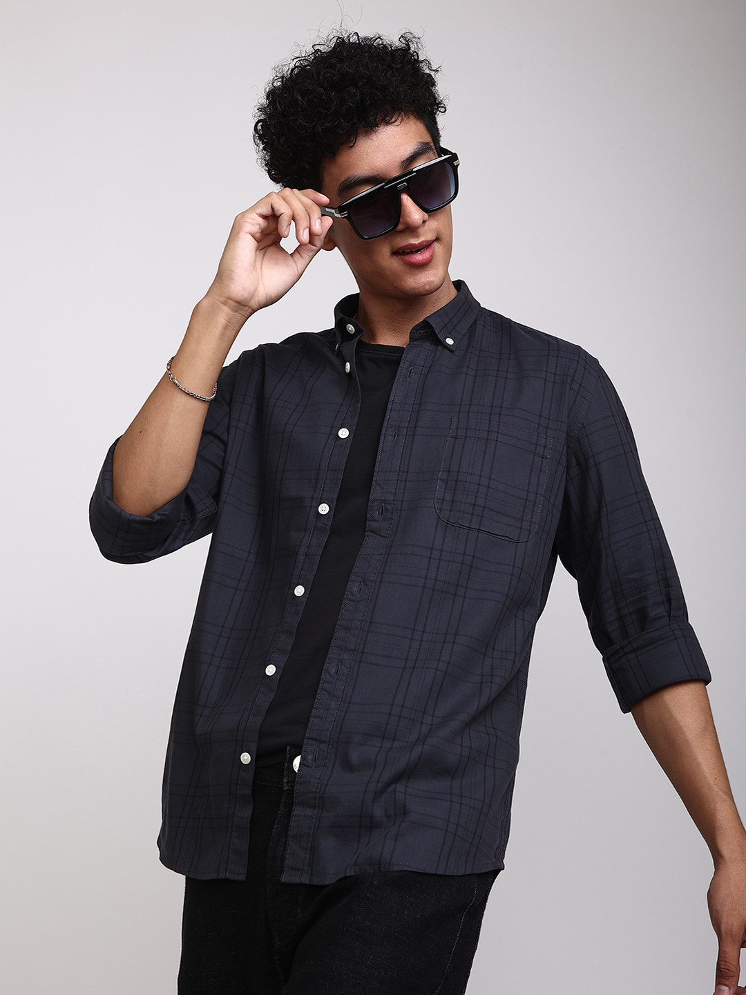 

Snitch Grey Standard Slim Fit Tartan Checked Pure Cotton Casual Shirt