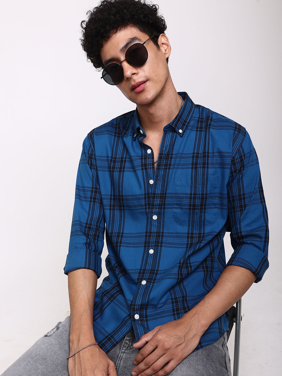 

Snitch Blue Standard Slim Fit Tartan Checked Pure Cotton Casual Shirt