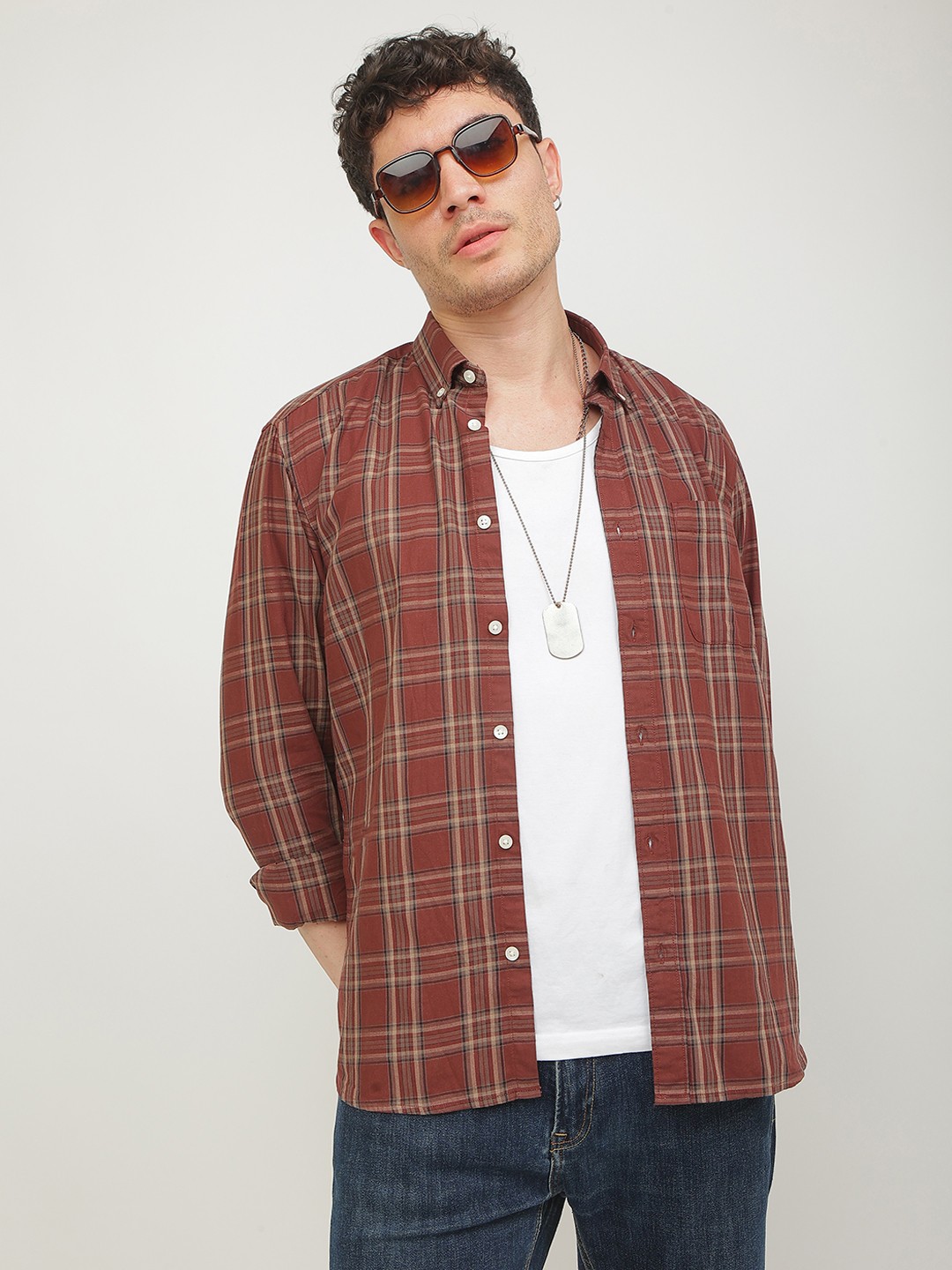 

Snitch Brown Standard Slim Fit Tartan Checked Pure Cotton Casual Shirt