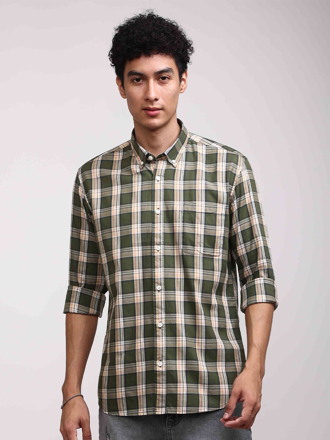 

Snitch Green Standard Slim Fit Tartan Checked Pure Cotton Casual Shirt