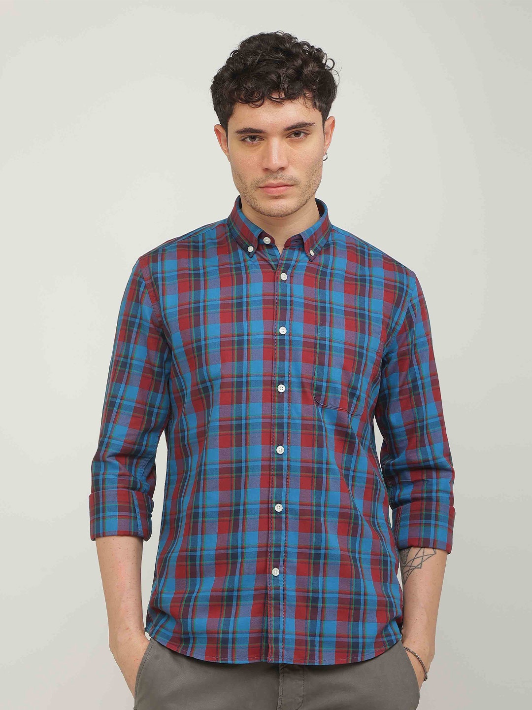 

Snitch Blue Standard Slim Fit Tartan Checked Pure Cotton Casual Shirt