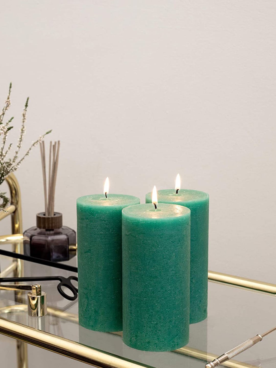 

Aromatic Fables 3 Pcs Green Magnet Fragranced Rustic Pillar Candles