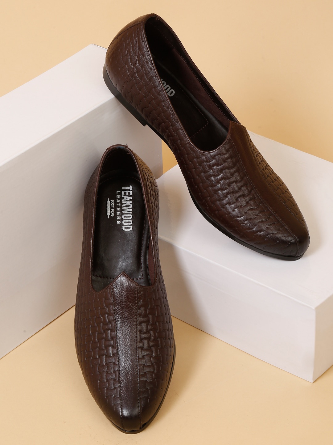

Teakwood Leathers Men Textured Leather Comfort Insole Basics Mojaris, Brown