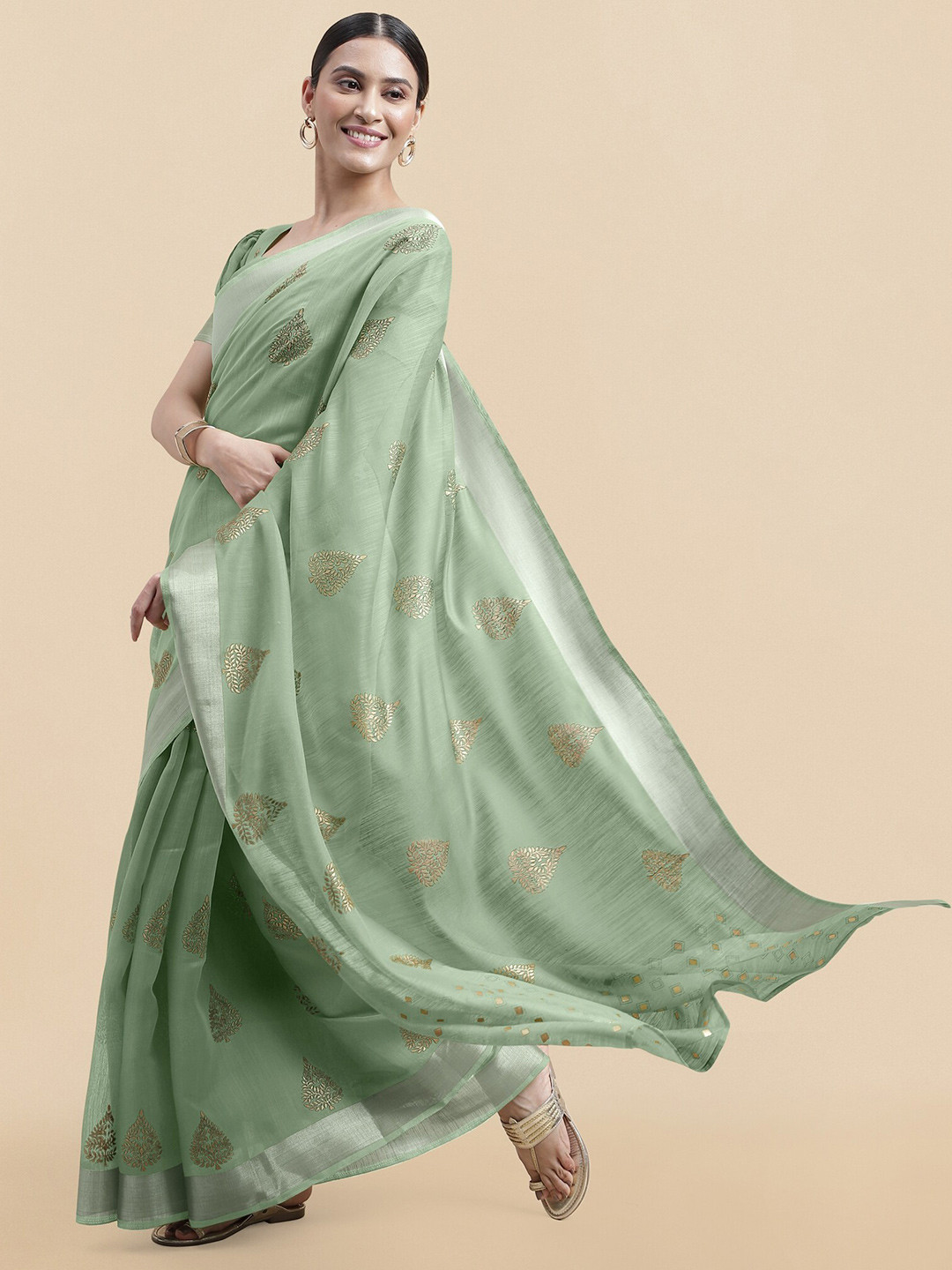 

MIRCHI FASHION Green & Gold-Toned Ethnic Motifs Printed Zari Saree