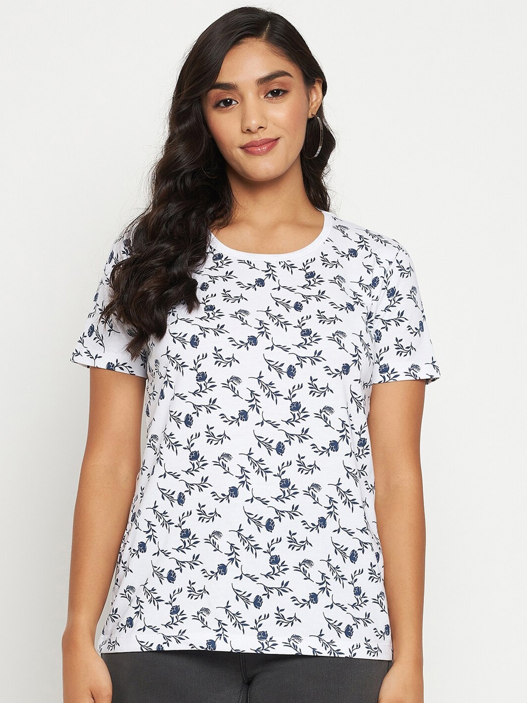 

WILD WEST Floral Printed Round Neck Cotton T-shirt, White