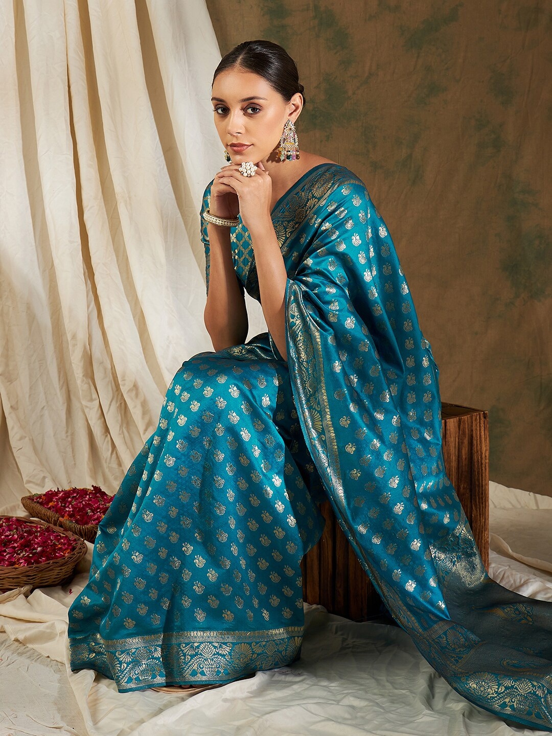

Sangria Blue & Gold-Toned Ethnic Motifs Woven Design Zari Silk Blend Kanjeevaram Saree