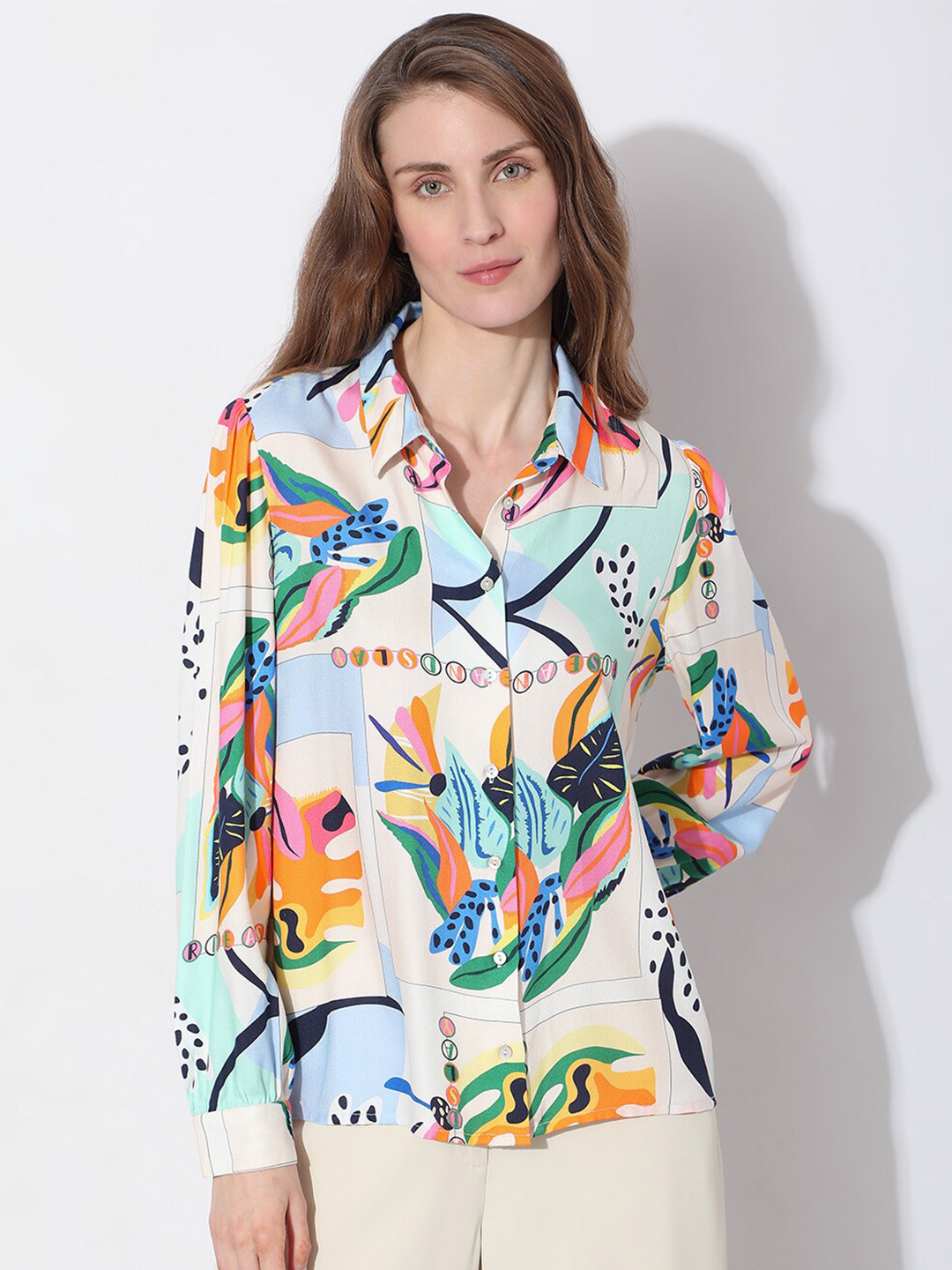 

Vero Moda Abstract Printed Casual Shirt, White