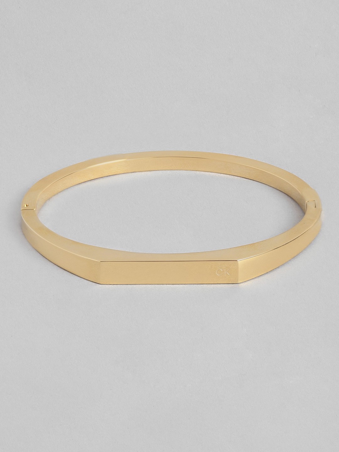 

Calvin Klein Women Faceted Bar Family Stainless Steel Bangle-Style Bracelet, Gold