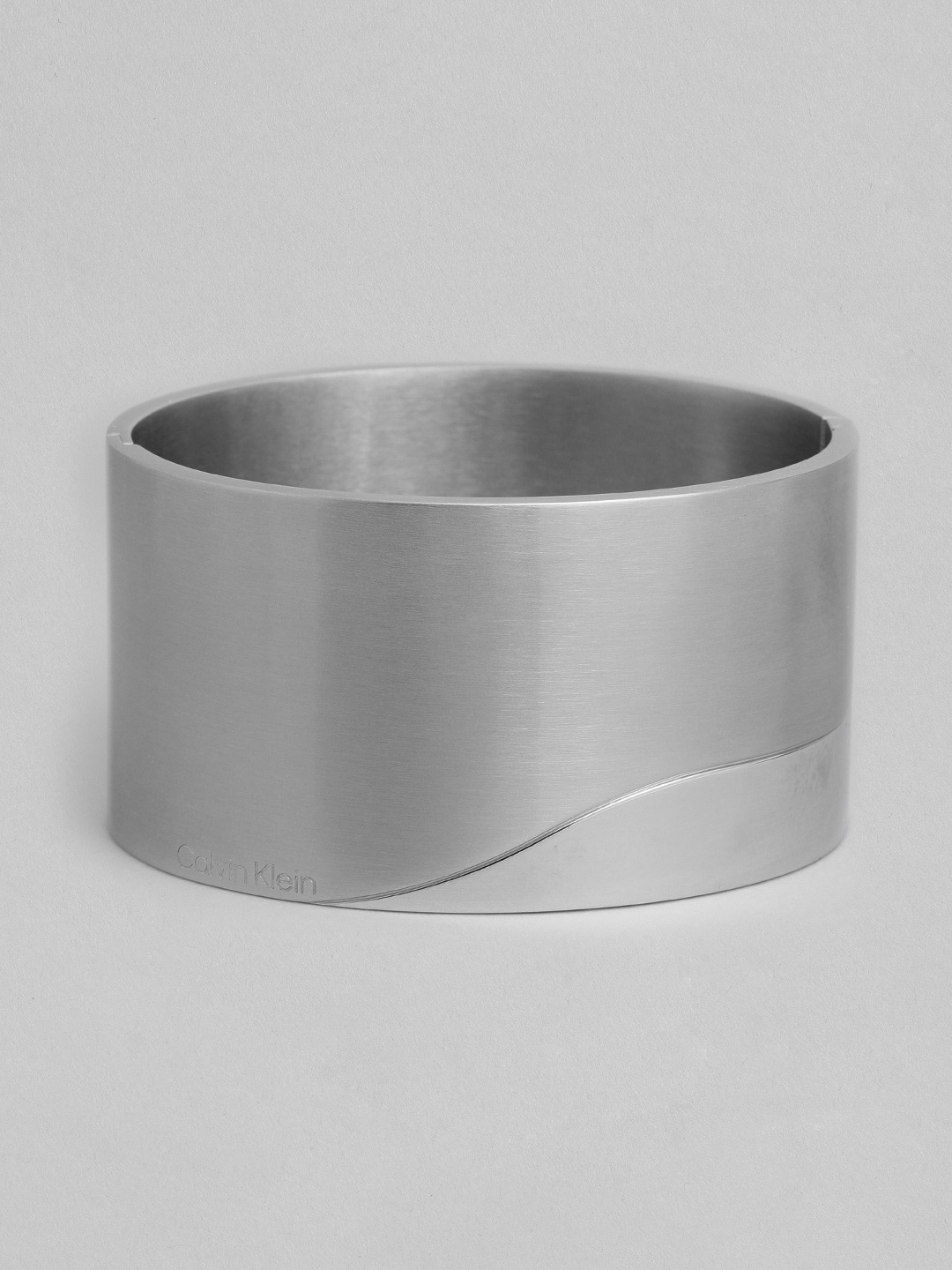 

Calvin Klein Women Minimal Circular Bangle, Silver