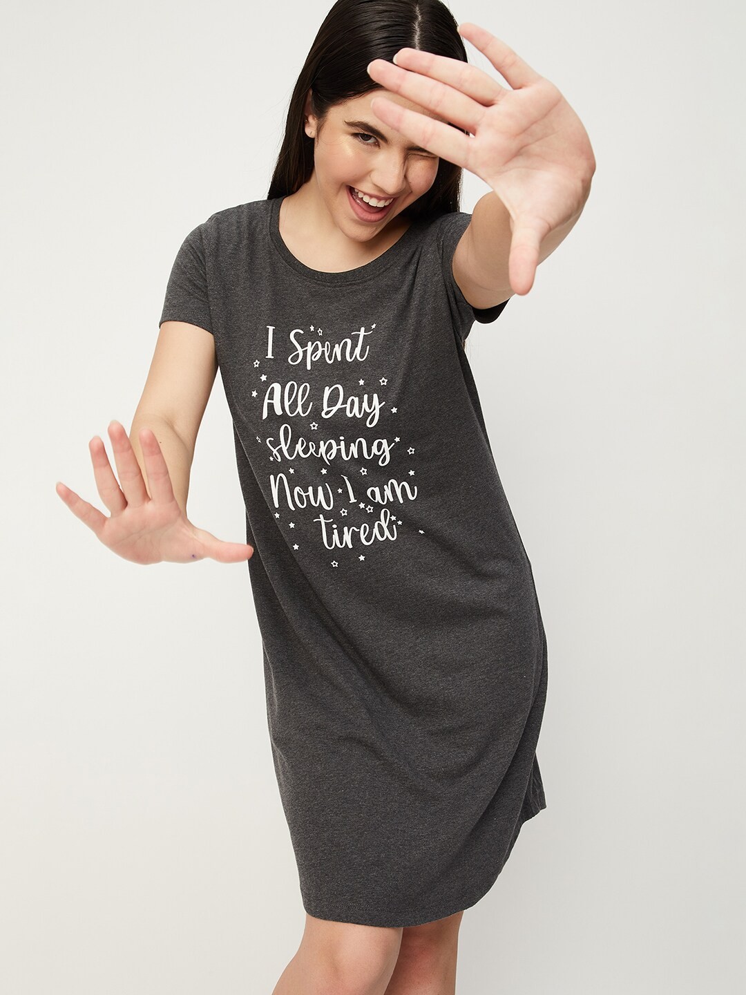 

max Round Neck Printed Nightdress, Grey
