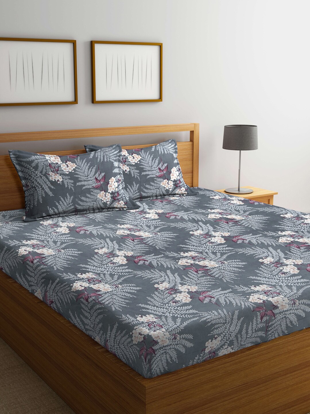 

FABINALIV Grey & White Floral Print 300 TC Super King Size Bedsheet with 2 Pillow Covers