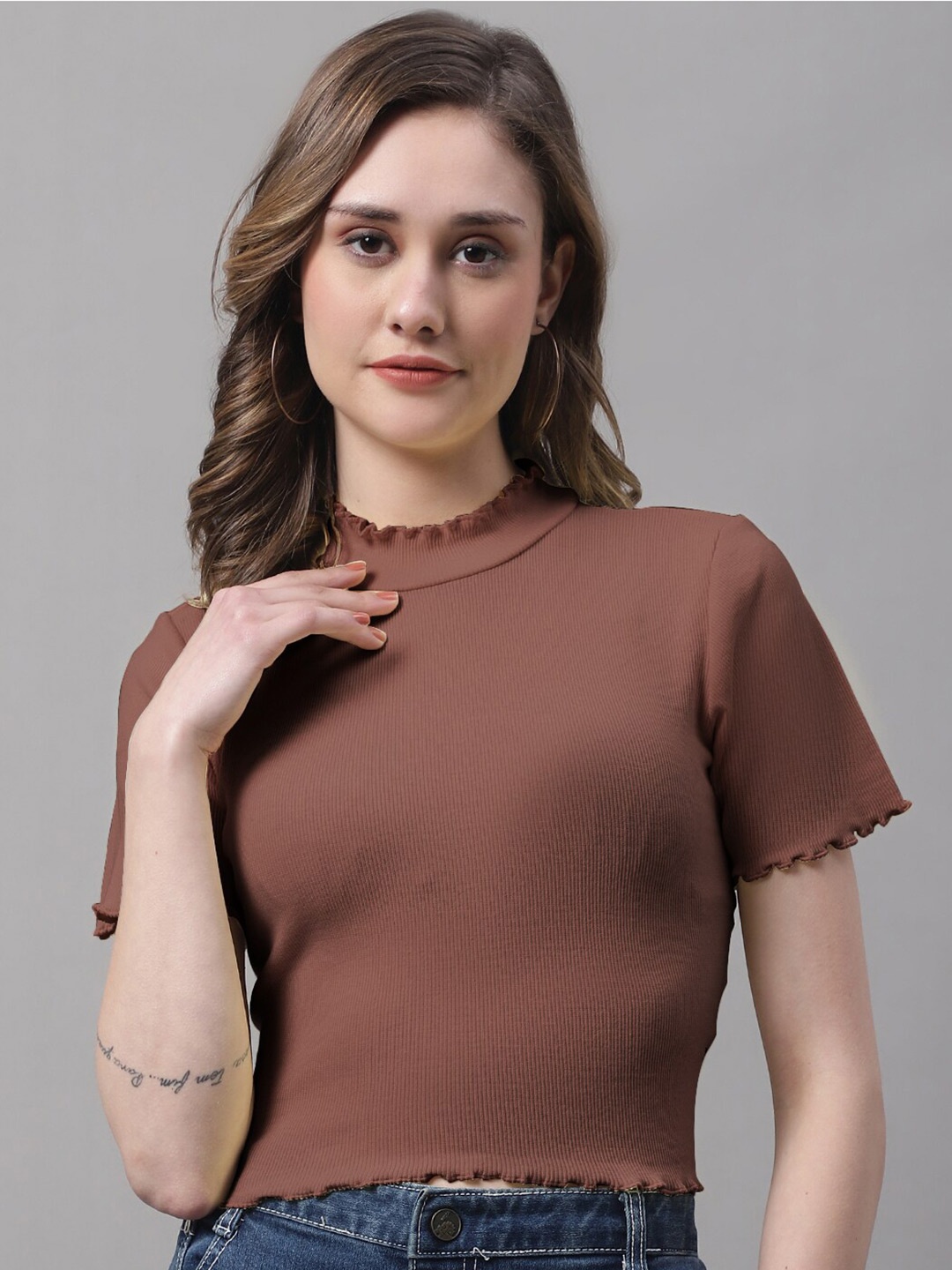 

FBAR High Neck Short Sleeves Cotton Crop Top, Brown