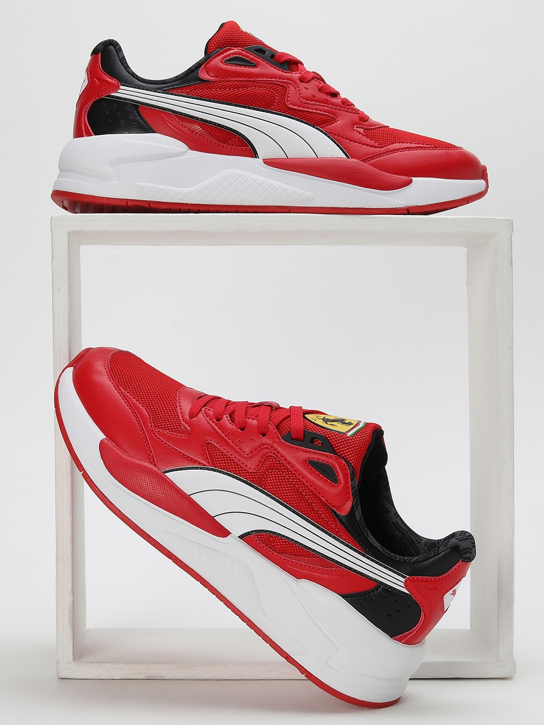 

PUMA Motorsport Unisex Ferrari X-Ray Speed Sneakers, Red