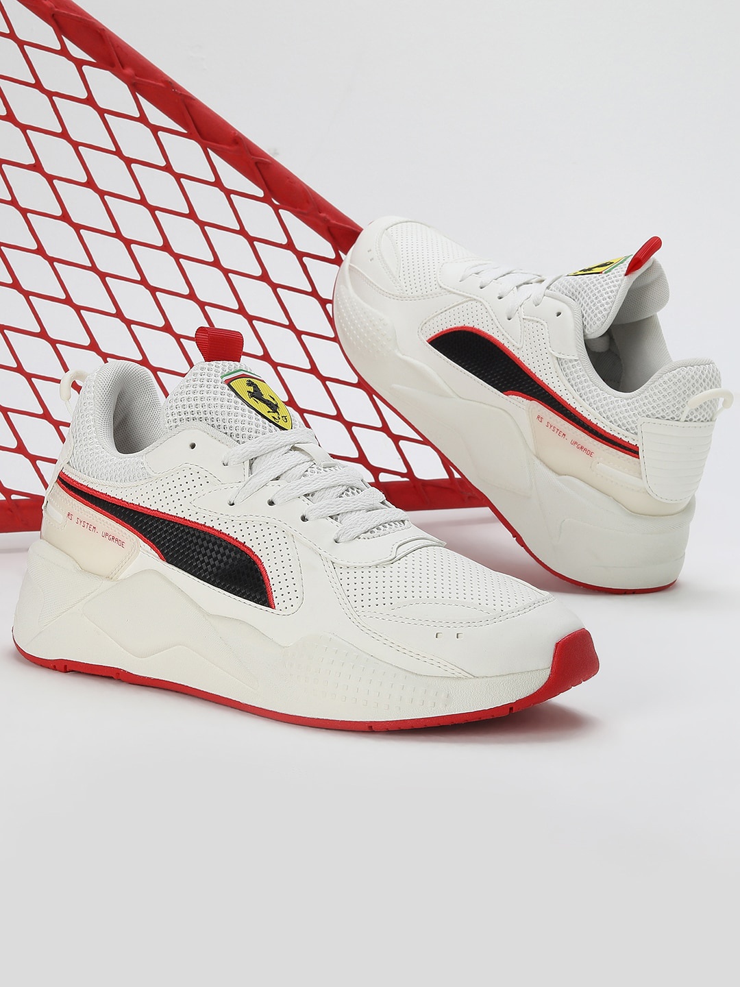 

PUMA Motorsport Unisex Scuderia Ferrari RS-X Sneakers, White