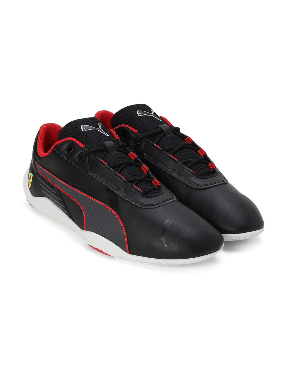 

PUMA Motorsport Unisex Ferrari R-Cat Machina Sneakers, Black