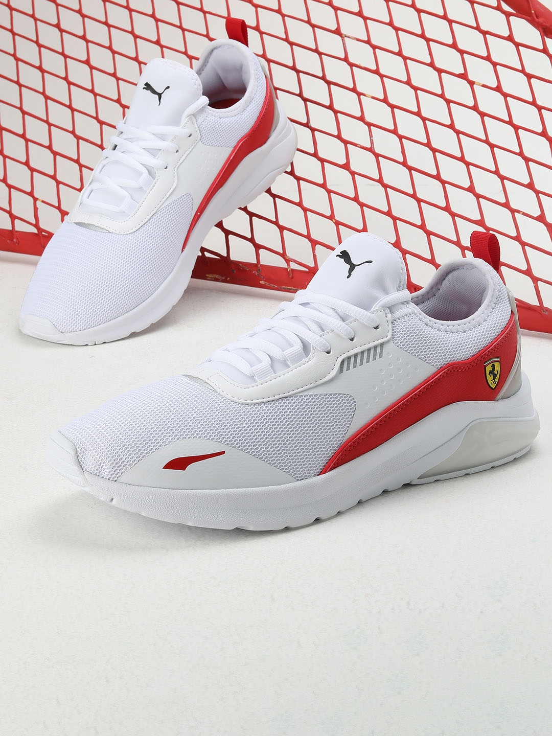 

PUMA Motorsport Unisex Ferrari Electron E Sneakers, White