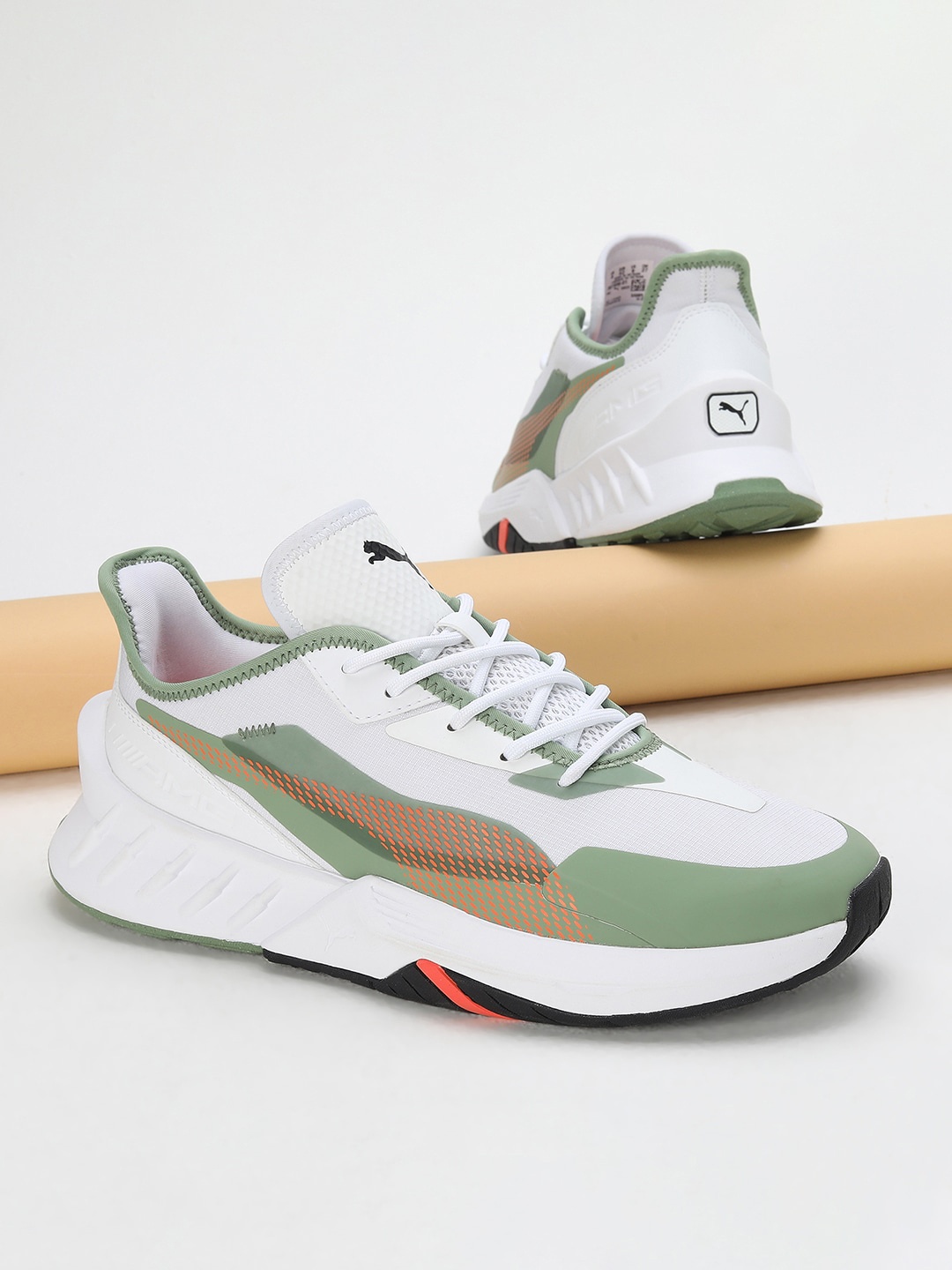 

PUMA Motorsport Unisex AMG Maco SL Sneakers, White