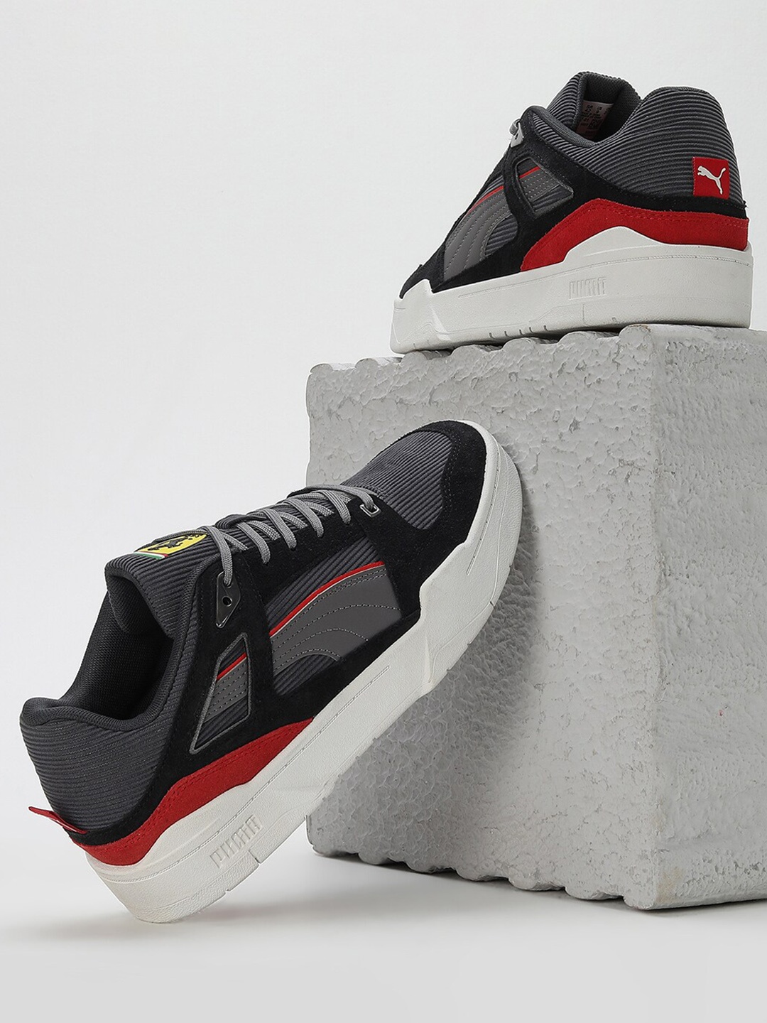 

PUMA Motorsport Men Scuderia Ferrari Slipstream Sneakers, Grey