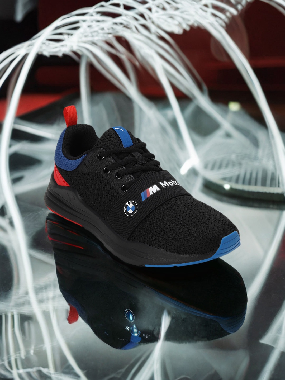 

PUMA Motorsport Unisex BMW MMS Wired Run Sneakers, Black