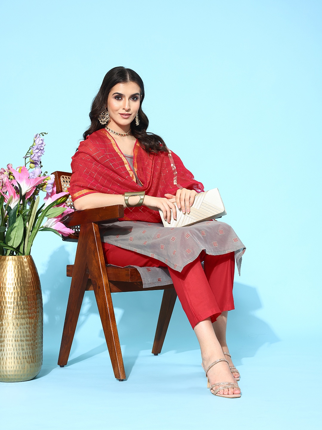 

Kvsfab Women Printed Regular Kurta with Trousers & With Dupatta, Grey