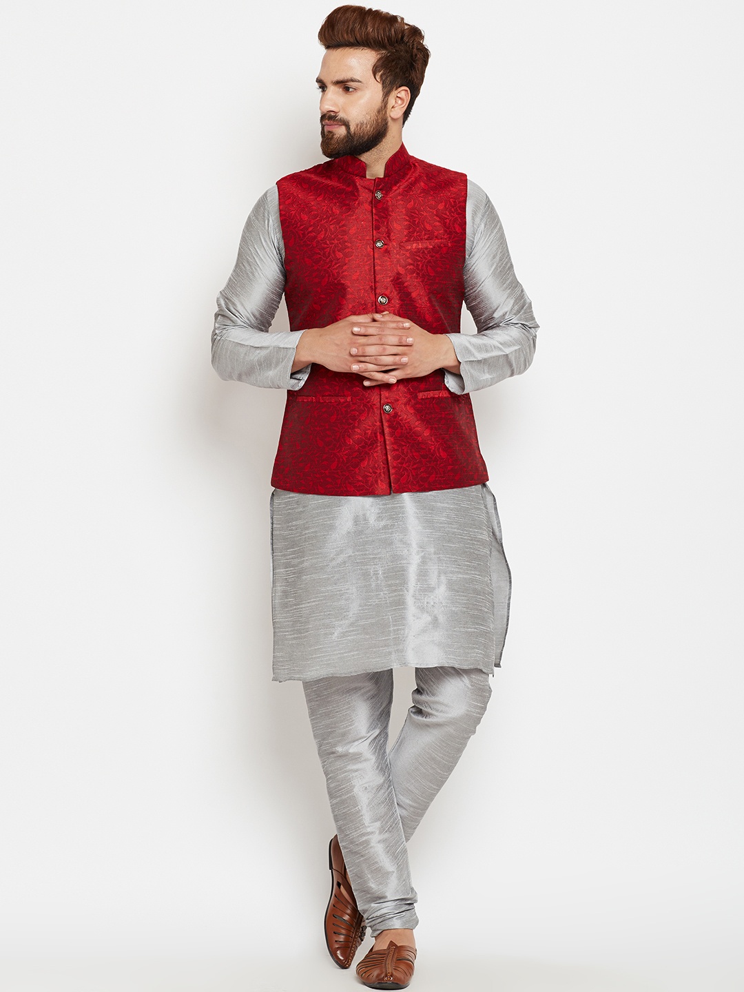 

SOJANYA Men Grey & Maroon Self Design Kurta Pyjamas with Nehru Jacket