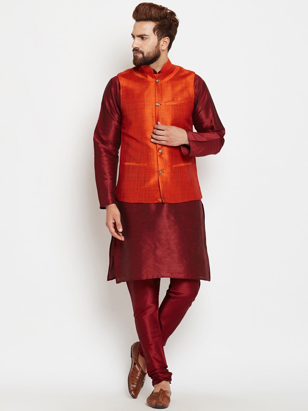 

SOJANYA Men Maroon & Orange Self Design Kurta with Pyjamas and Nehru Jacket