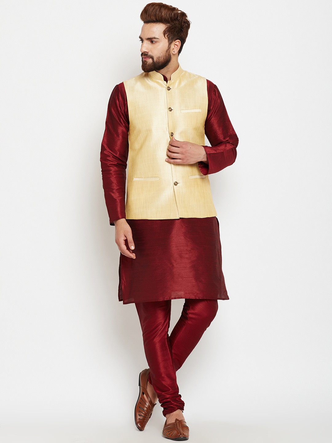 

SOJANYA Men Maroon & Gold-Toned Self-Design Kurta with Churidar and Nehru Jacket