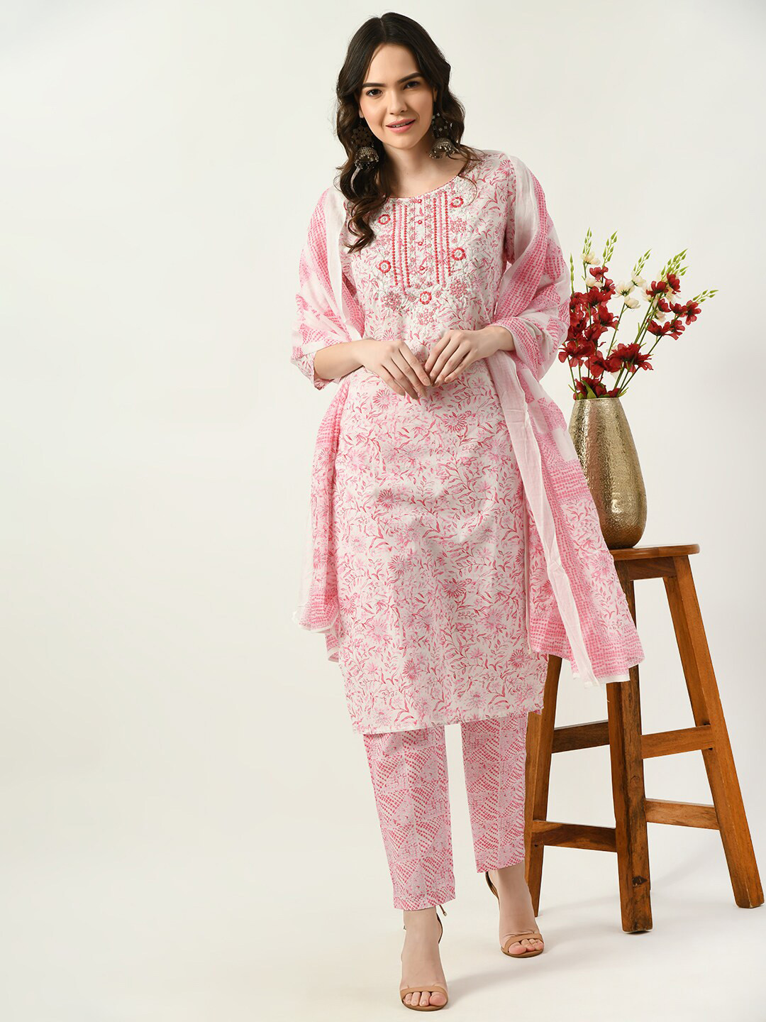 

Altiven Floral Printed Regular Kurta With Trousers & Dupatta, Pink