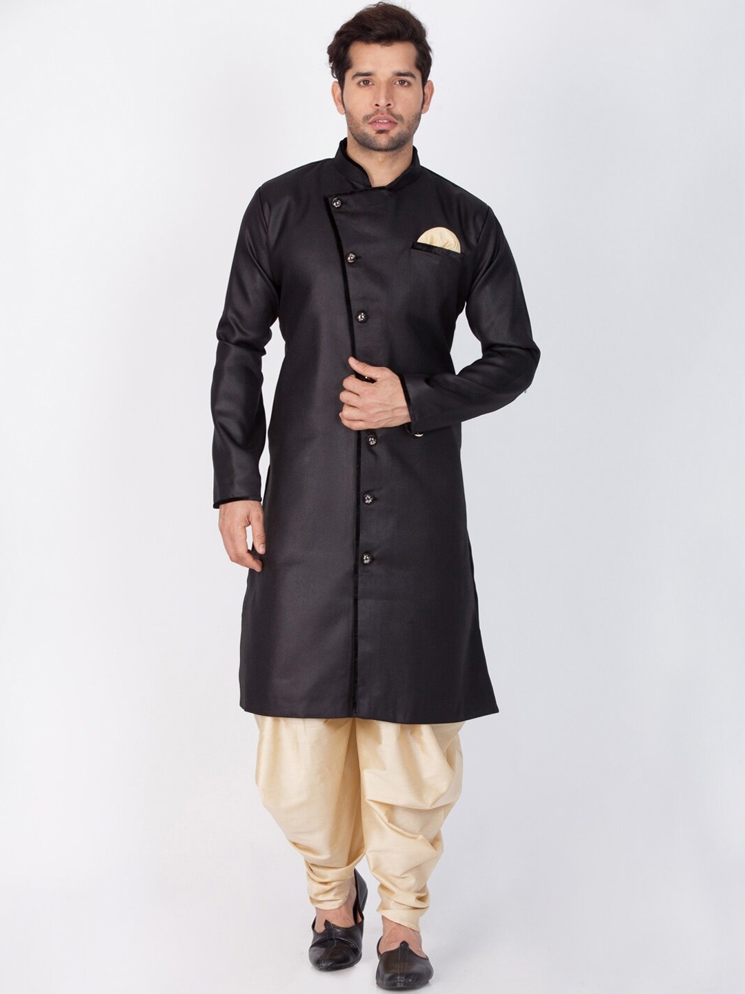 

VASTRAMAY mandarin Collar Sherwani Set, Black