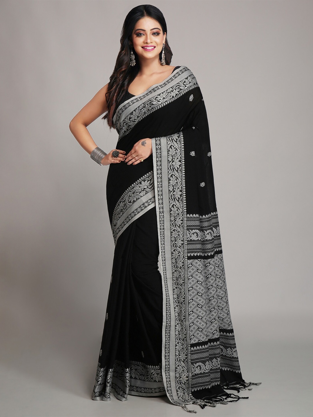 

WoodenTant Woven Design Zari Pure Cotton Khadi Saree, Black