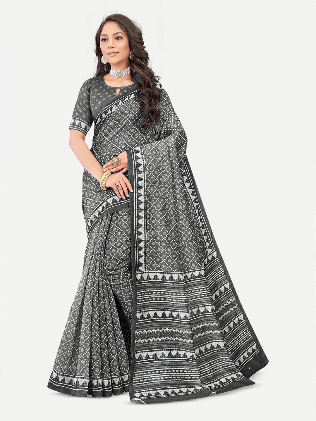 

TAVAS Polka Dot Printed Silk Blend Chanderi Saree, Grey