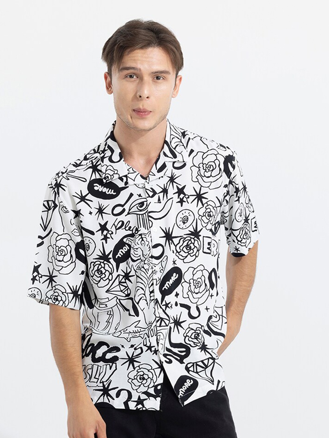 

Snitch White & Black Classic Abstract Printed Casual Oversized Shirt
