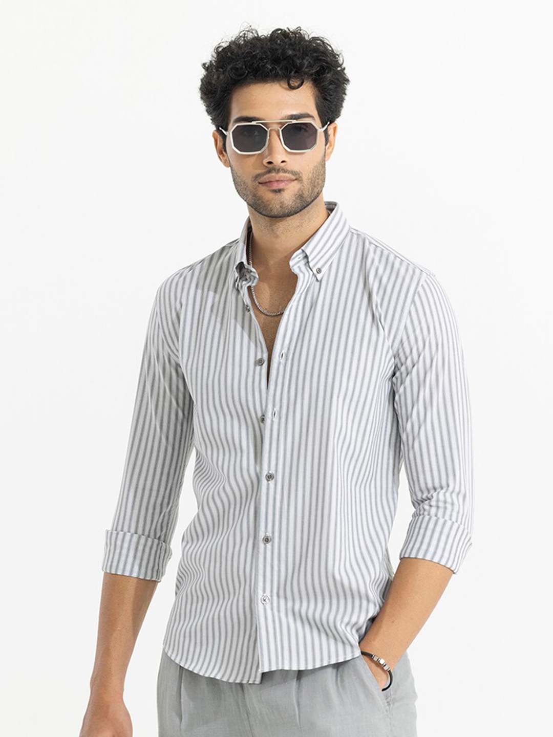 

Snitch White & Grey Classic Striped Slim Fit Cotton Casual Shirt