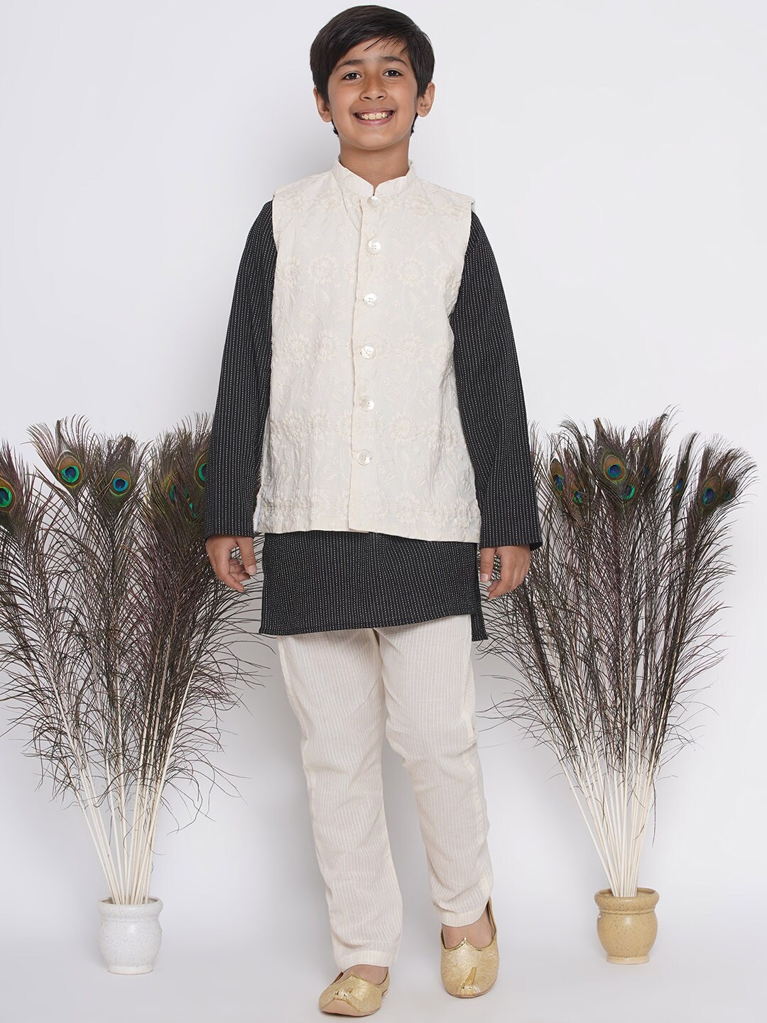 

Little Bansi Boys Striped Gotta Patti Regular Cotton Kurta With Pyjamas & Nehru Jacket, Black