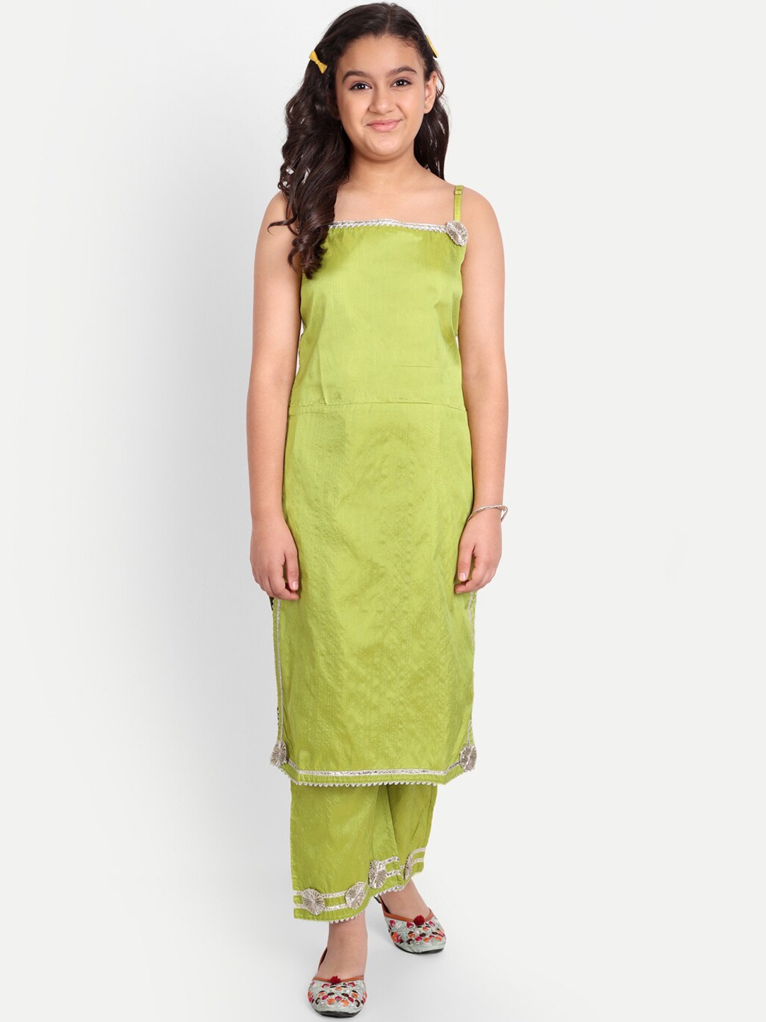 

Modish Couture Girls Regular Gotta Patti Pure Silk Kurta With Palazzos, Green